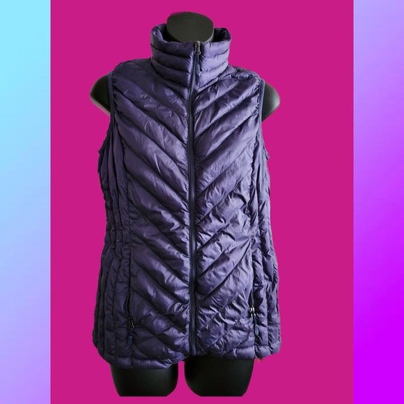 32 DEGREE HEAT WOMAN'S PURPLE VEST S EUC - Picture 2 of 6